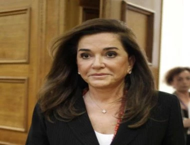 Ν. Μπακογιάννη για Novartis: «Τεράστια ερωτηματικά για τους χειρισμούς της κυβέρνησης»